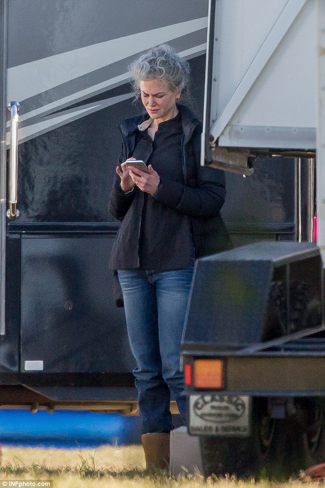 《谜湖之巅第二季》海报第29张图片