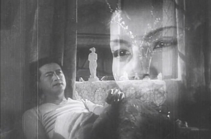 《一江春水向东流》剧照第49张图片