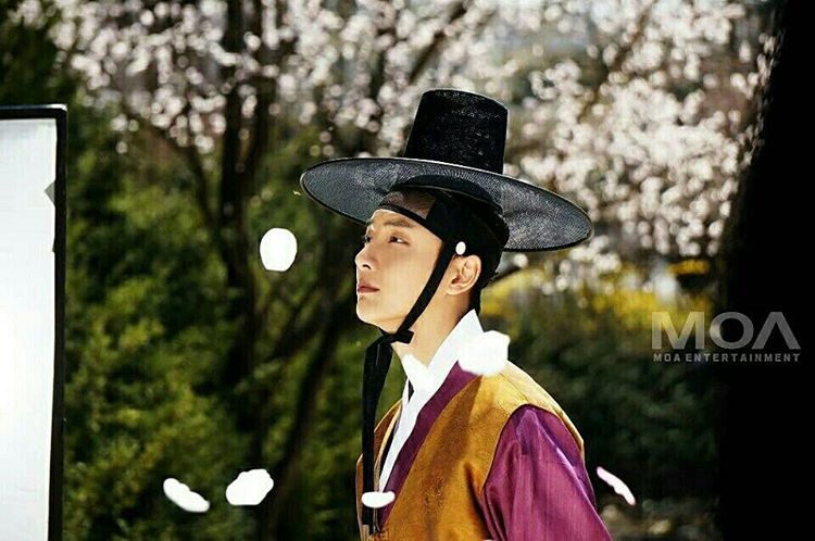 《魔女宝鉴》剧照第53张图片