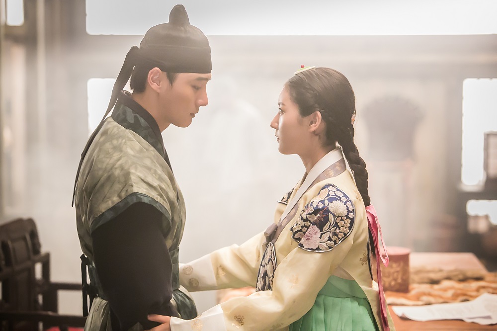 《魔女宝鉴》剧照第40张图片