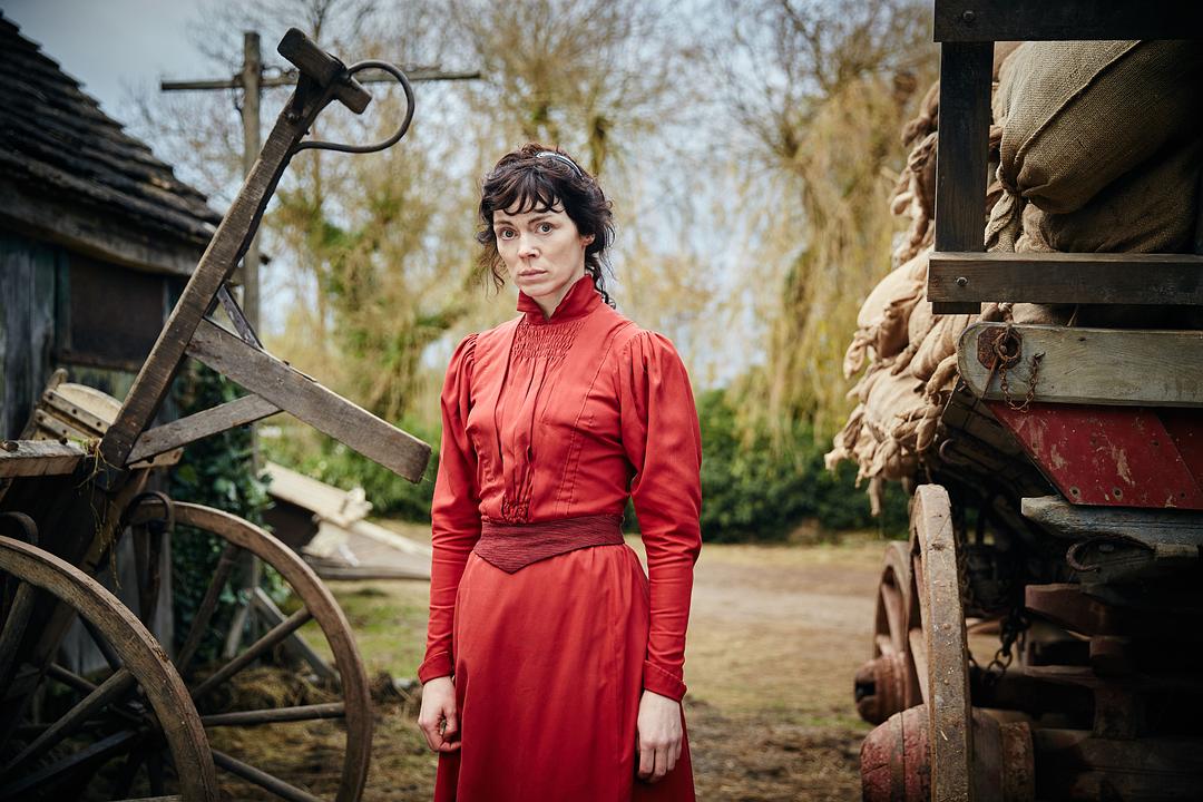 《生者与死者》剧照第45张图片