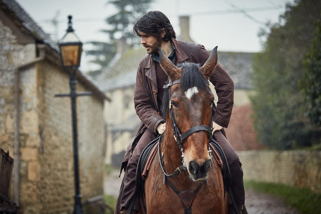 《生者与死者》剧照