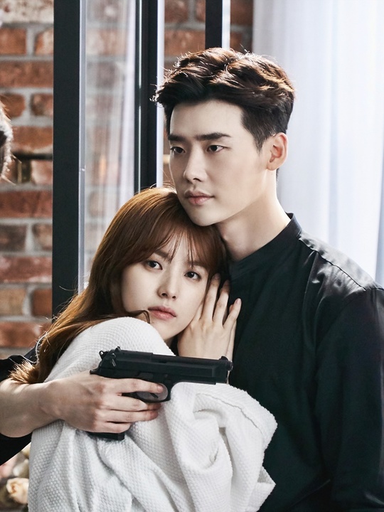 《W-两个世界》剧照第8张图片