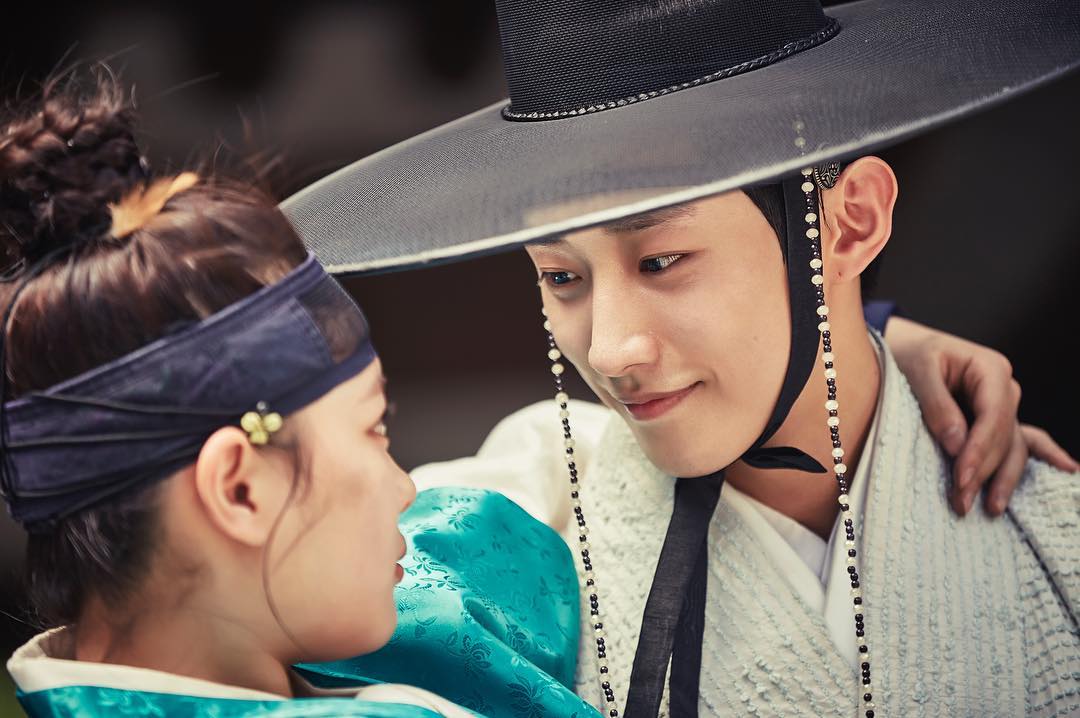 《云画的月光》剧照