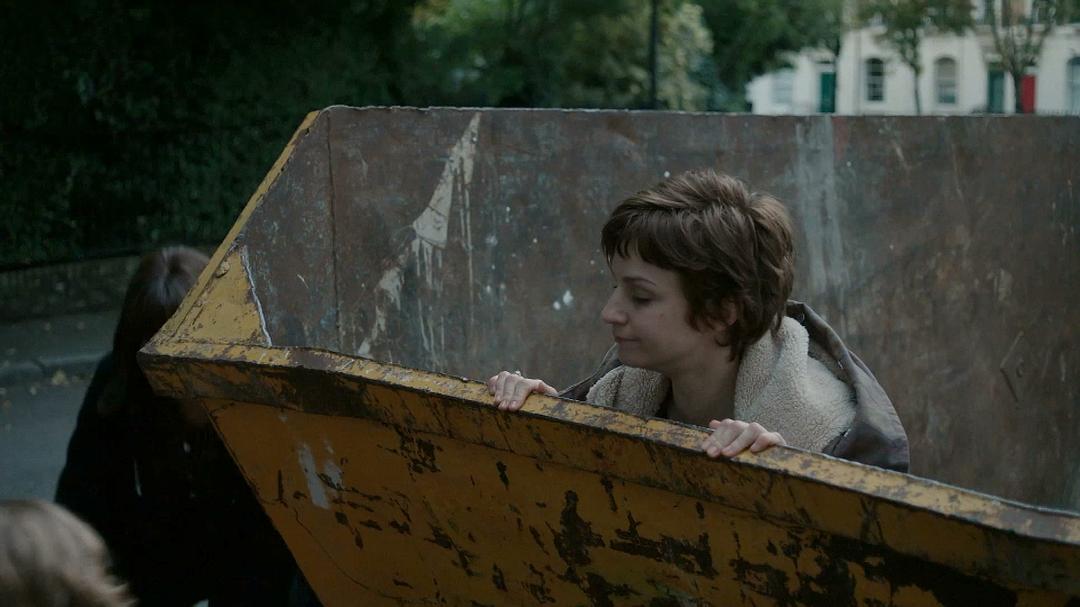 《爱你，妮娜》剧照第16张图片