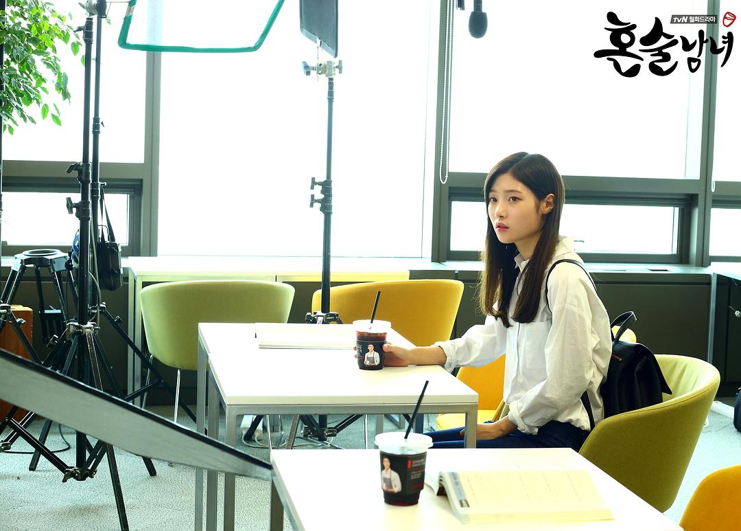 《独酌男女》剧照第7张图片