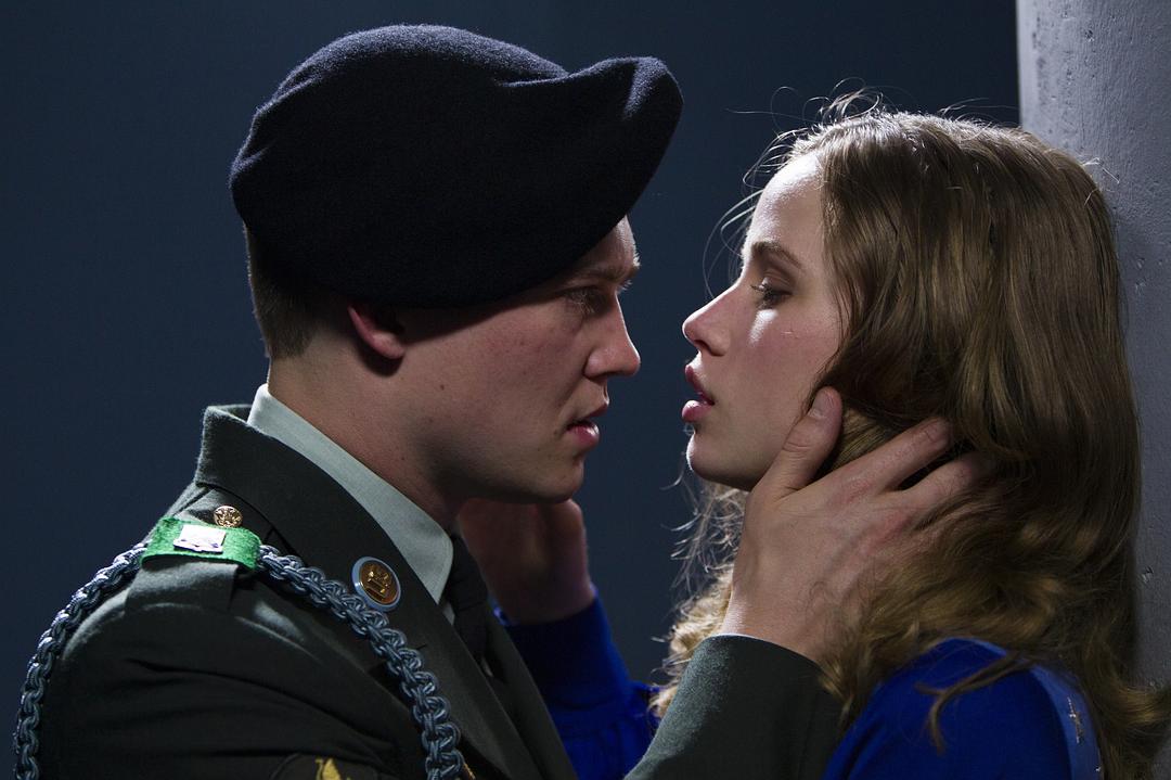 《比利·林恩的中场战事》海报