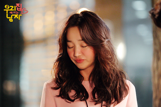 《住在我家的男人》海报第47张图片