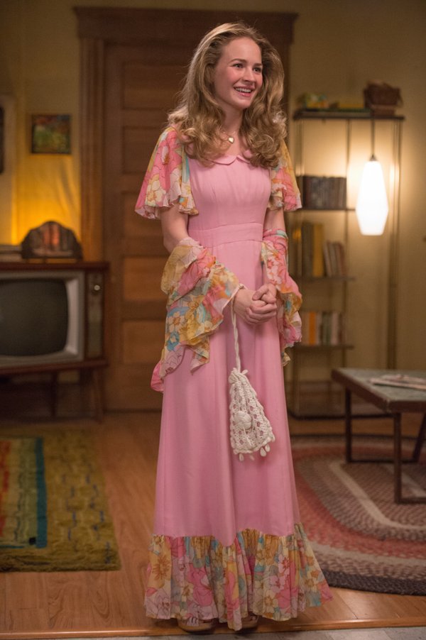 《丘奇先生》海报