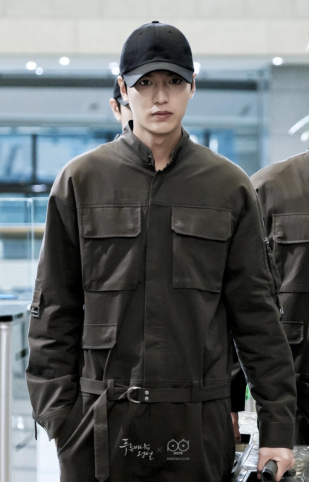 《蓝色大海的传说》剧照第35张图片