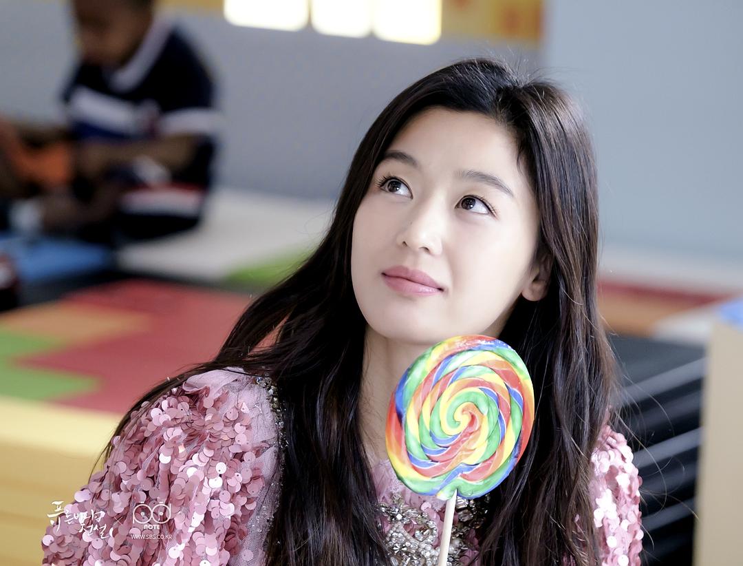 《蓝色大海的传说》剧照第34张图片