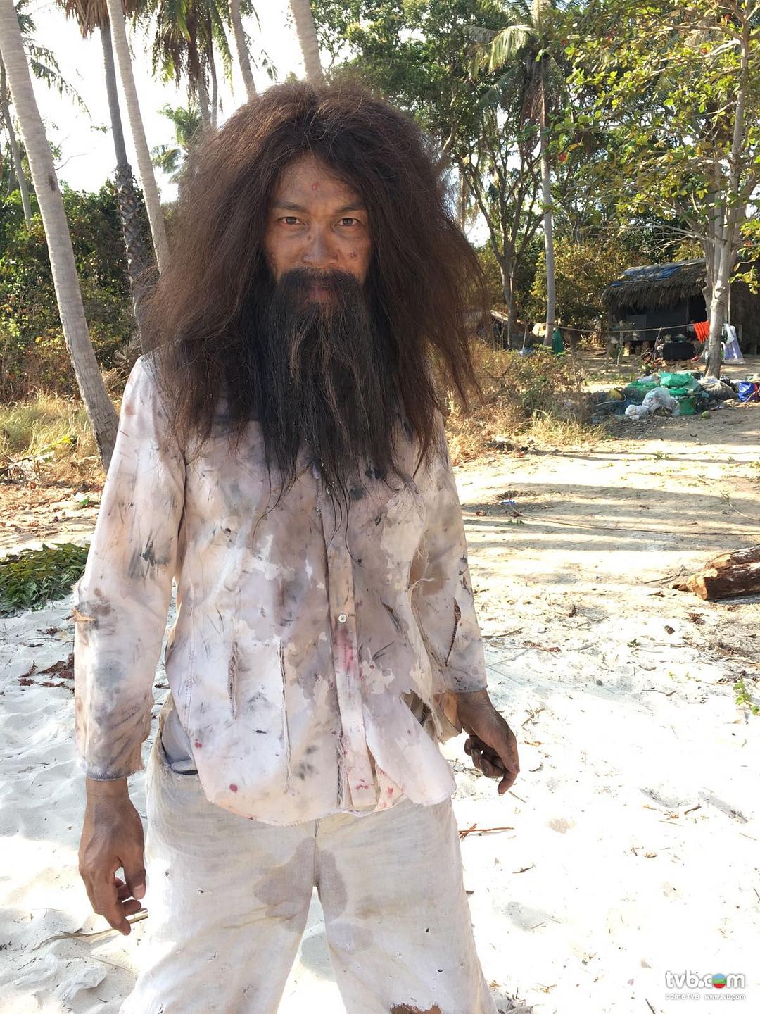 《致命复活》海报