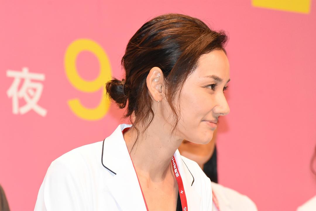 《医疗小组：达芬奇女士的诊断》海报第41张图片