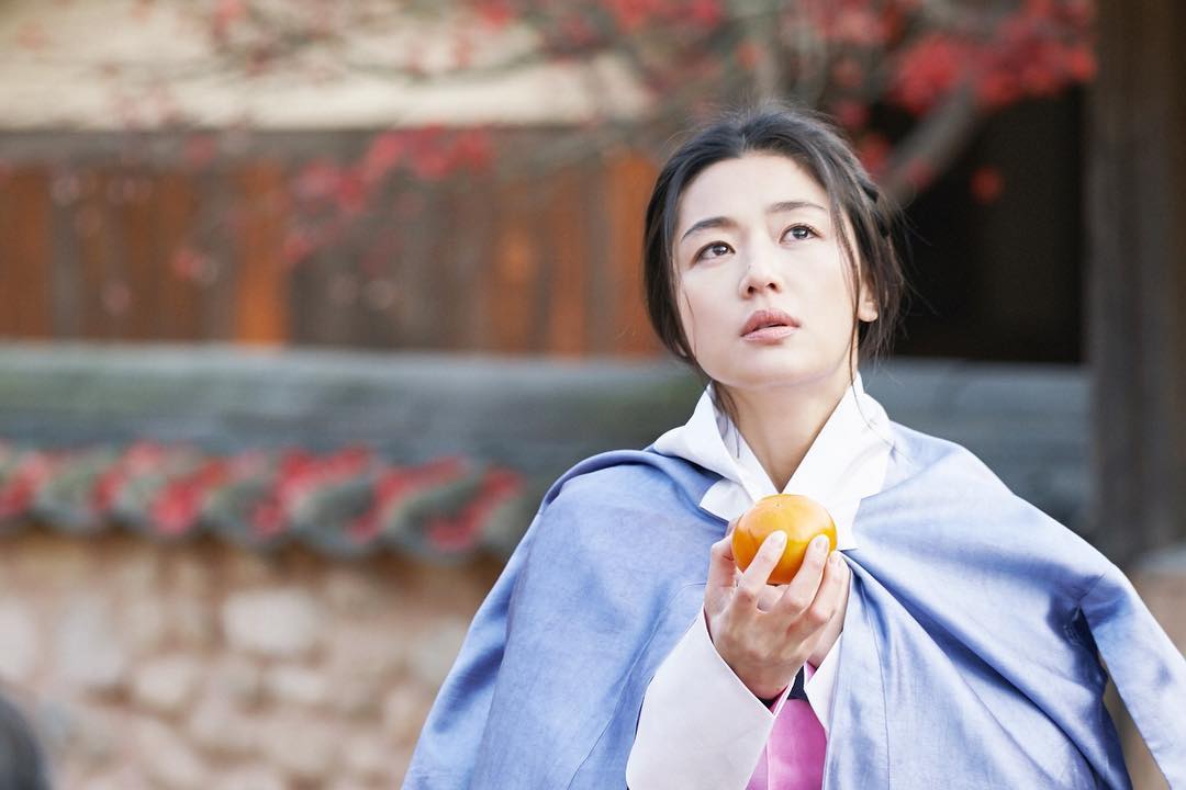 《蓝色大海的传说》剧照第46张图片