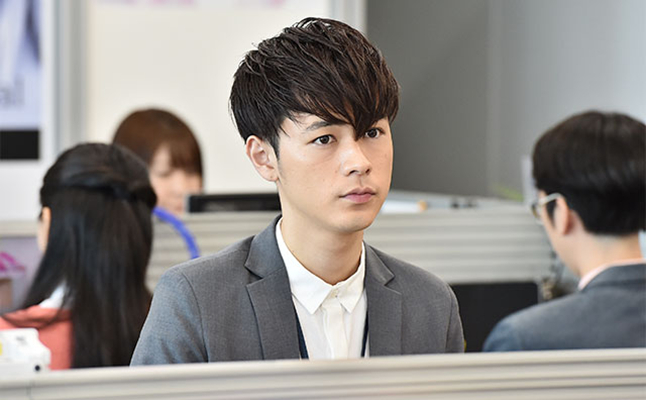 《逃避虽可耻但有用》剧照第34张图片