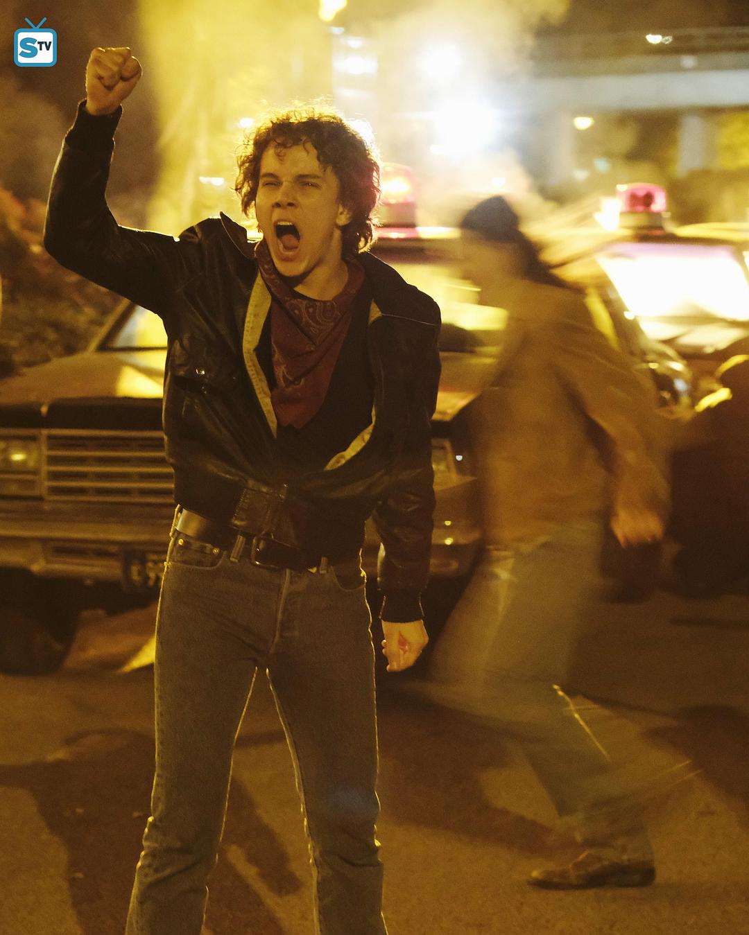 《当我们崛起时》剧照