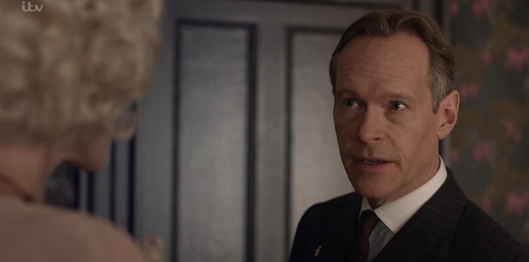 《繁华酒店》剧照第50张图片