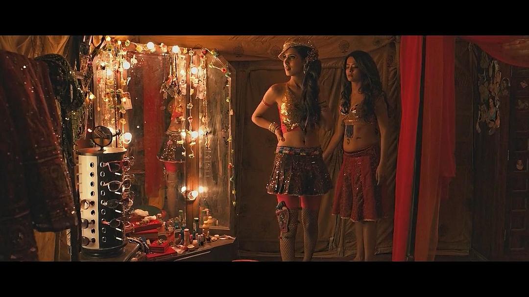 《炙热》剧照第38张图片