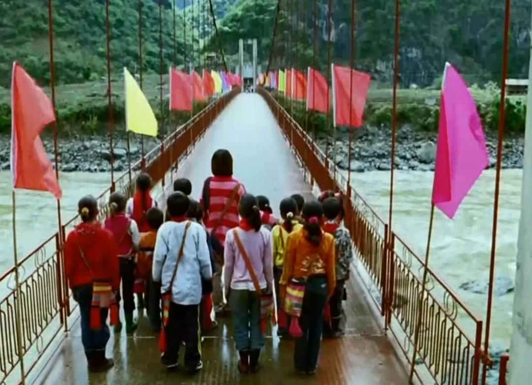 《走路上学》剧照第23张图片