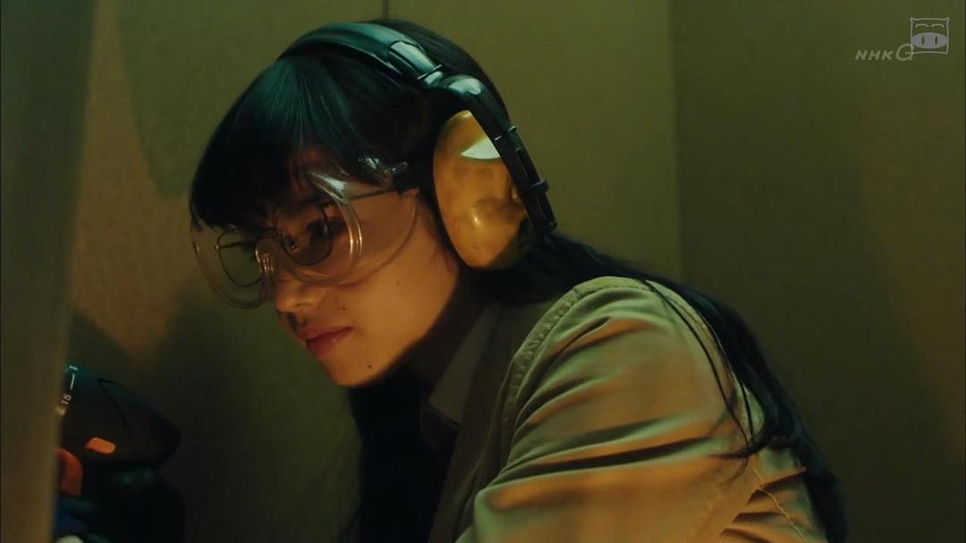 《Thrill红之章警视厅庶务科瞳的破案笔记》海报第42张图片