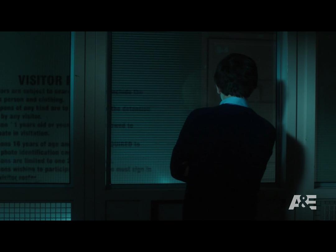 小细节，注意看镜子！...