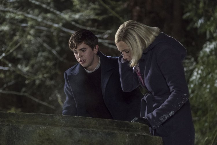 《贝茨旅馆第五季》海报第24张图片