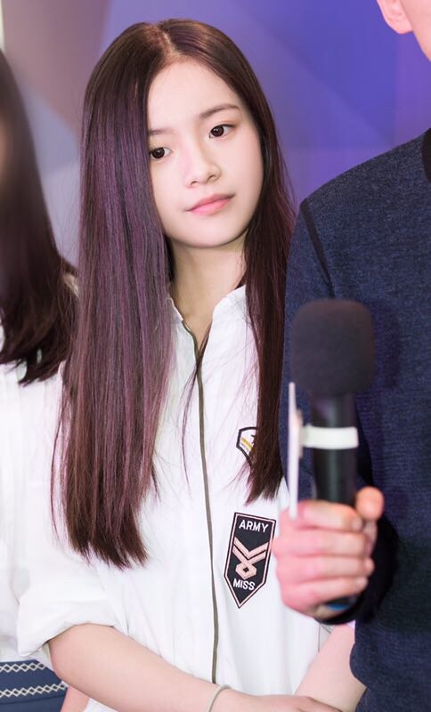 网络剧《同学两亿岁》...