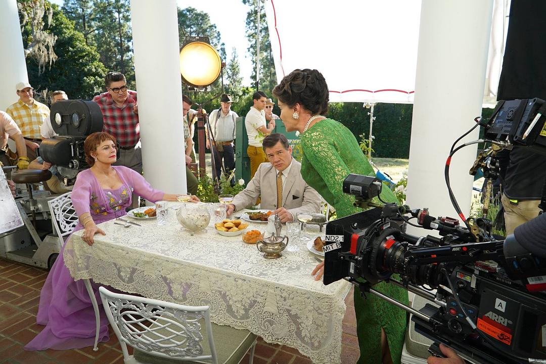 《宿敌：贝蒂和琼第一季》剧照第25张图片