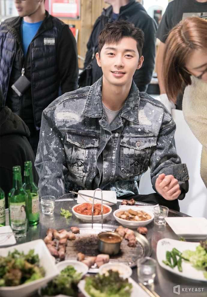 《三流之路》剧照第16张图片