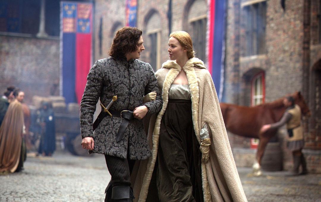 《白王后》剧照第24张图片