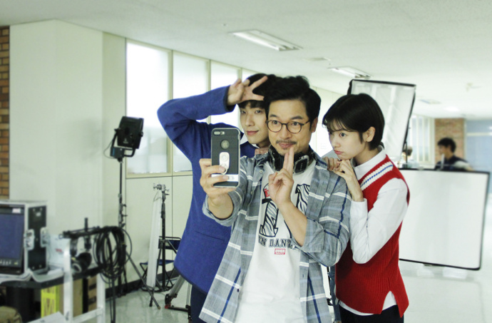 《爸爸好奇怪》剧照第32张图片