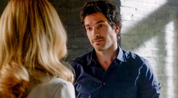 《救世第一季》剧照第5张图片