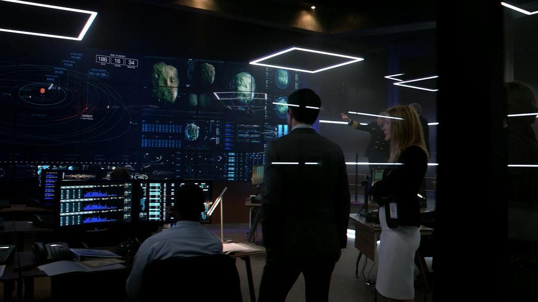 《救世第一季》剧照第25张图片