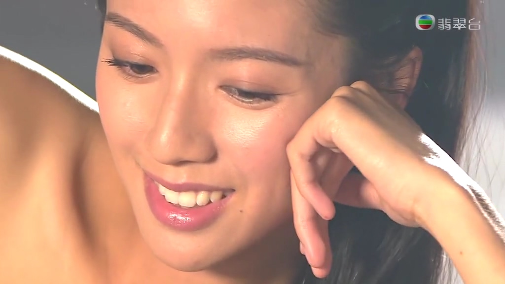 觉得蔡思贝像蔡依林的...