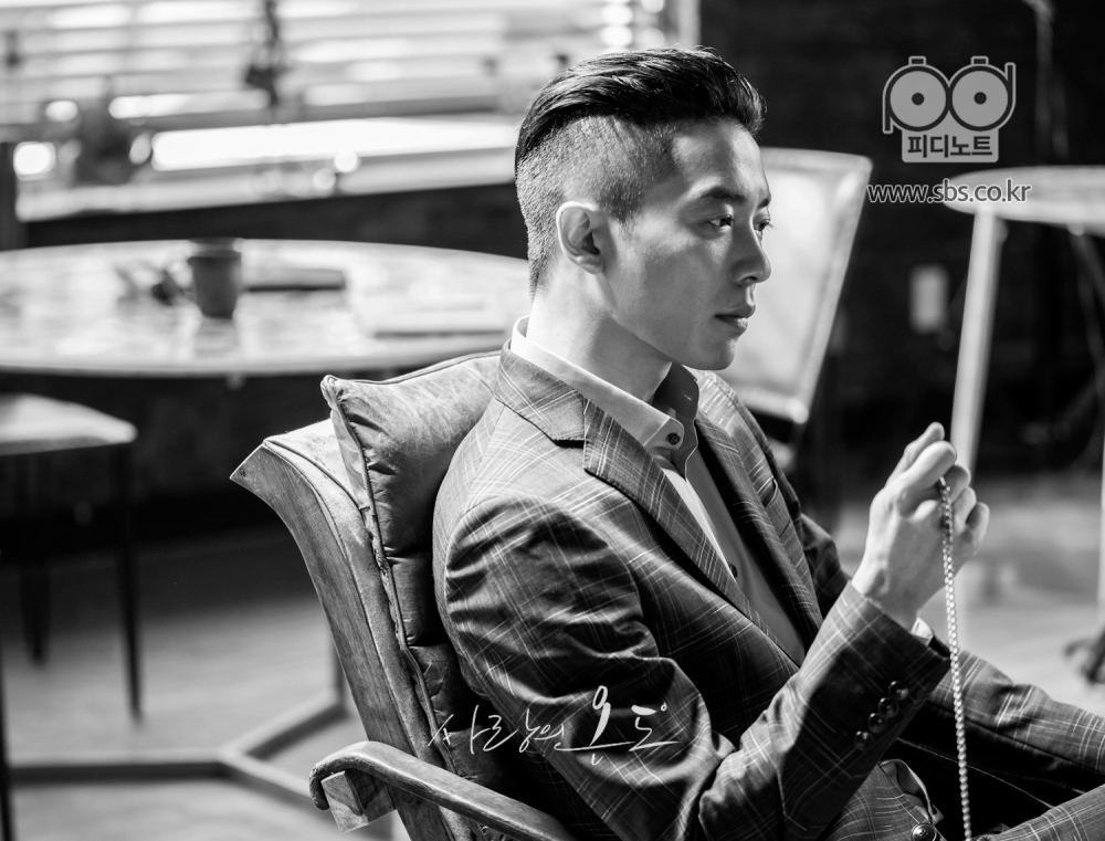 《爱情的温度》剧照第35张图片