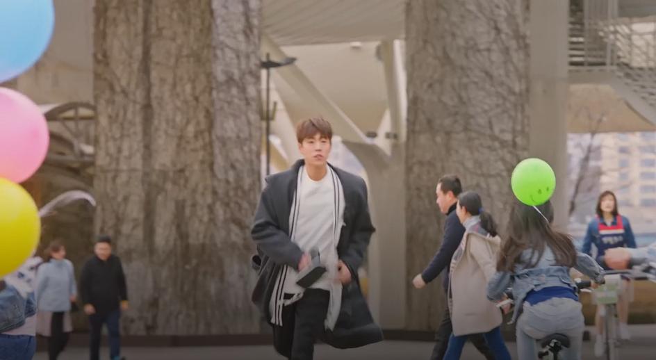 《她爱上了我的谎》剧照