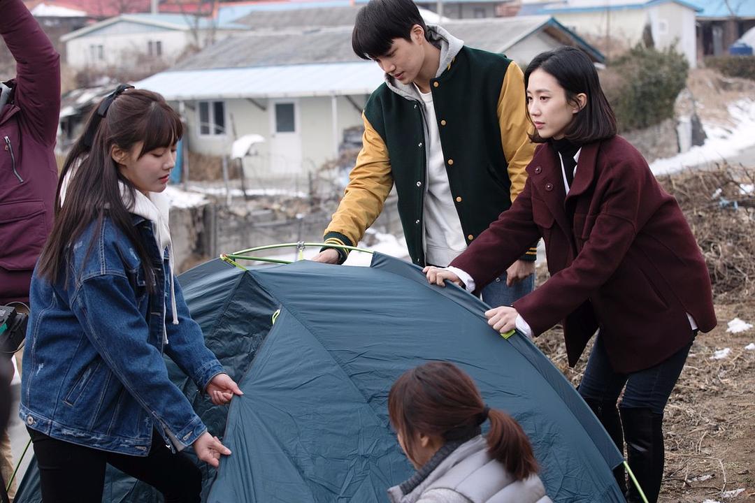 《临终学校》剧照第21张图片