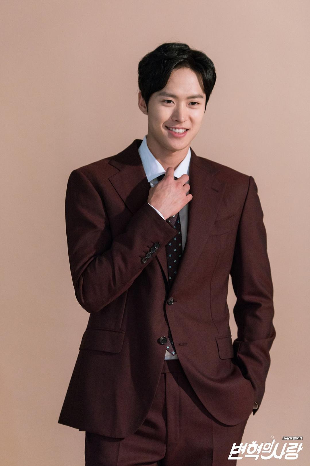 《卞赫的爱情》海报第4张图片