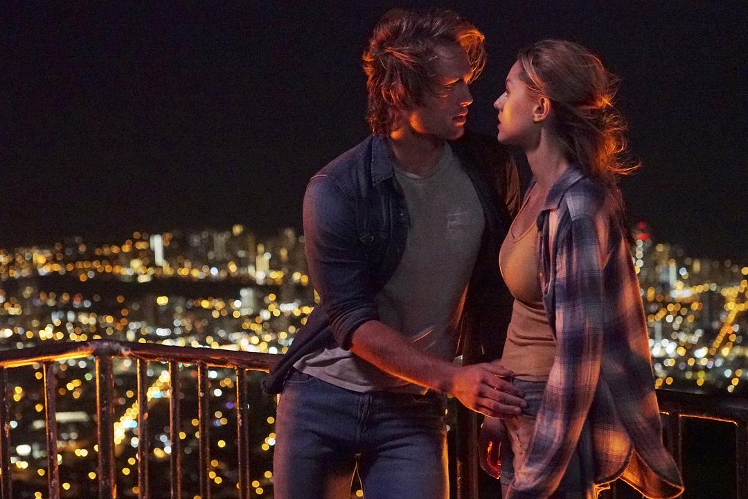 《异人族》海报第23张图片