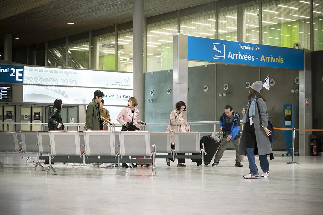 《花都情缘》剧照第40张图片