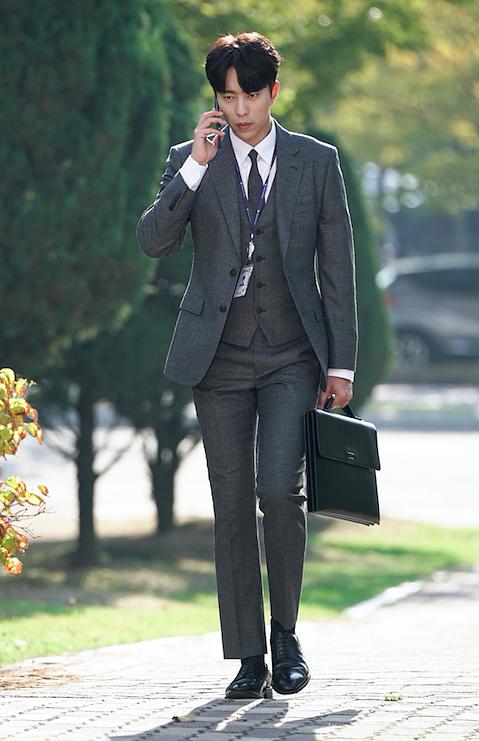 《魔女的法庭》剧照第27张图片