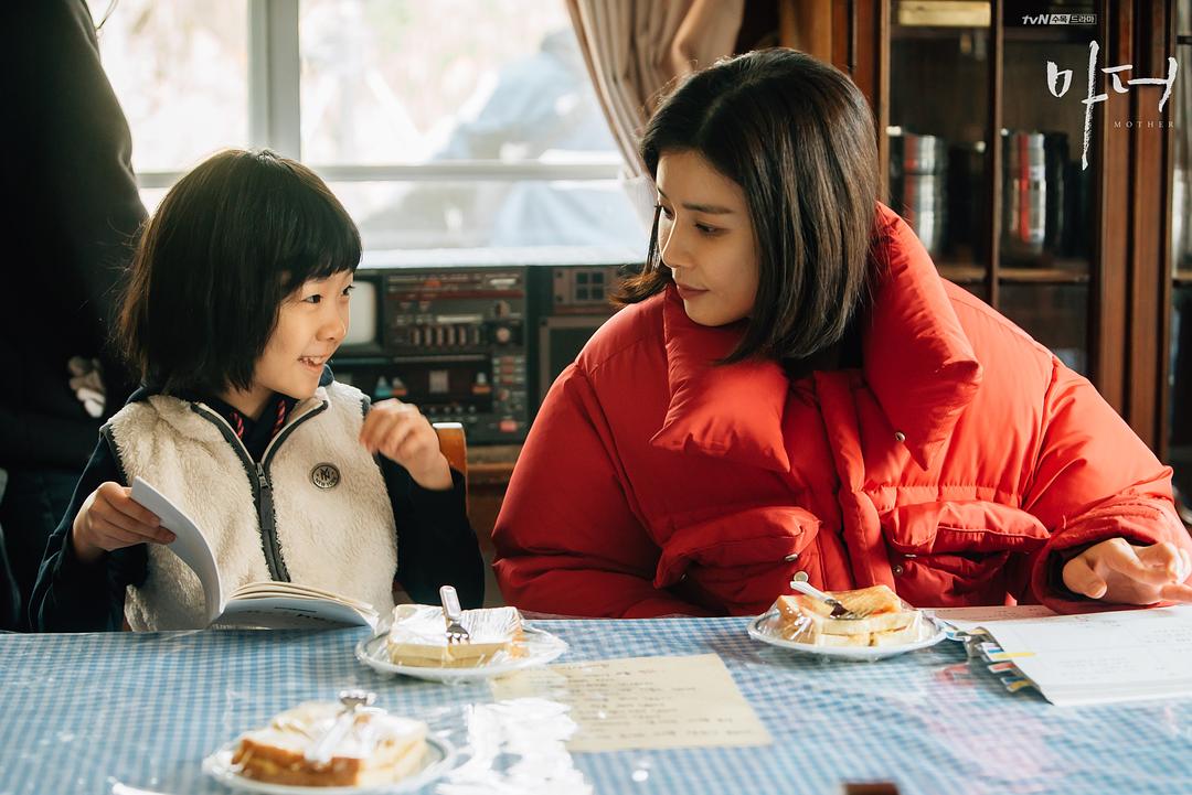 《母亲》剧照第14张图片