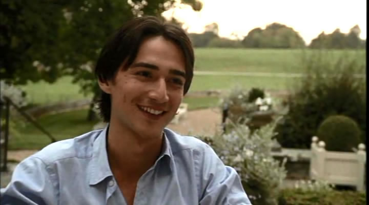 《美丽曲线》剧照第30张图片