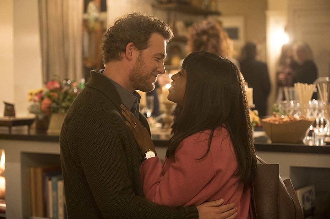 《此时此地》海报