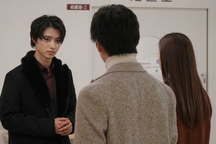 《致命之吻》剧照第44张图片