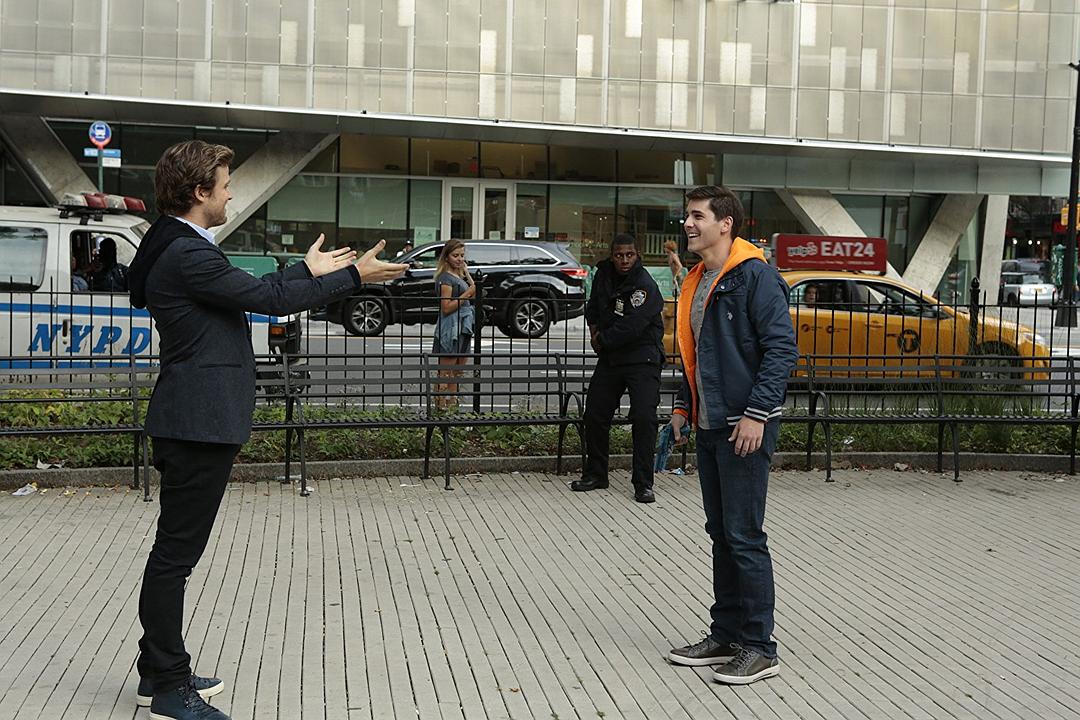 《真伪莫辨》剧照第15张图片