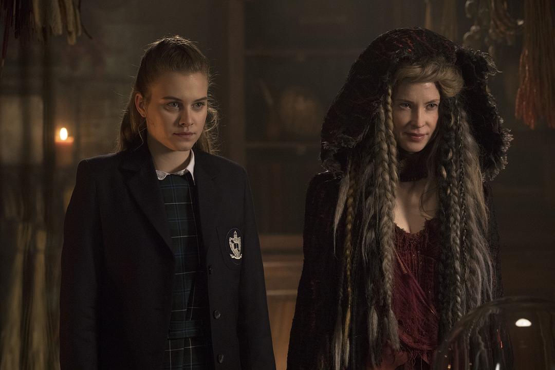 《童话镇第七季》海报