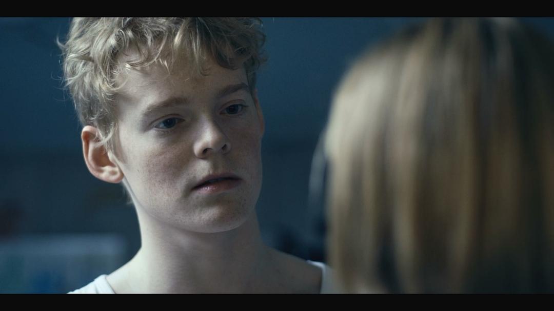 《惨雨第一季》海报第57张图片