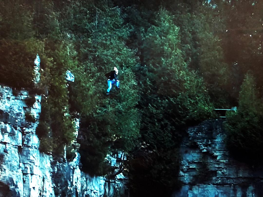 《脉冲第一季》剧照