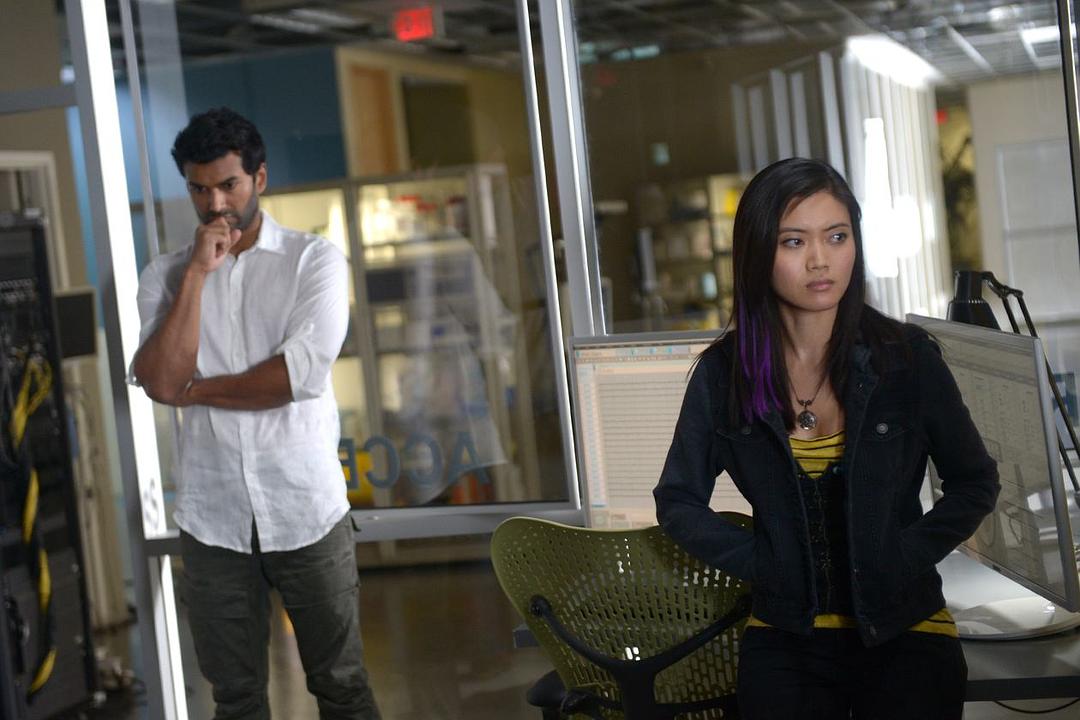 《虚拟幻梦》海报第49张图片